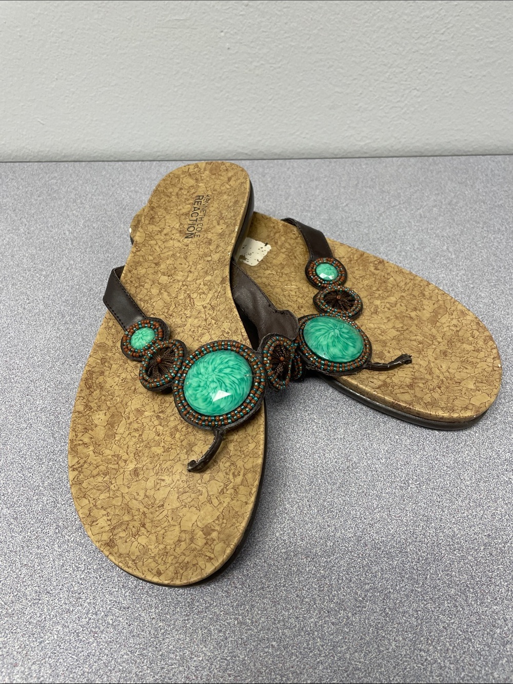 Kenneth Cole Reaction Brown Sandals with Turquoise Accents • Sz9